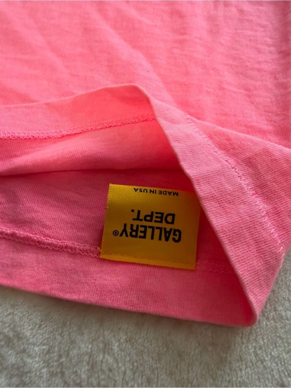 Gallery Dept Pink Graphic Tee - Dépt. de la Galeriey - Picture 4 of 5